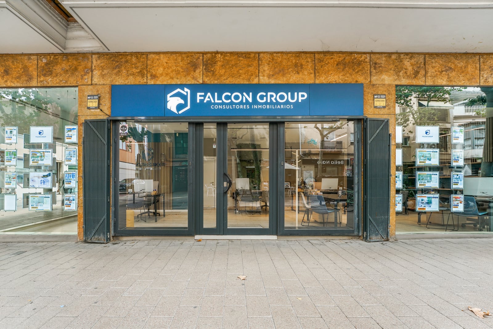 Oficina Falcon Group Vilanova i la Geltrú — foto 1